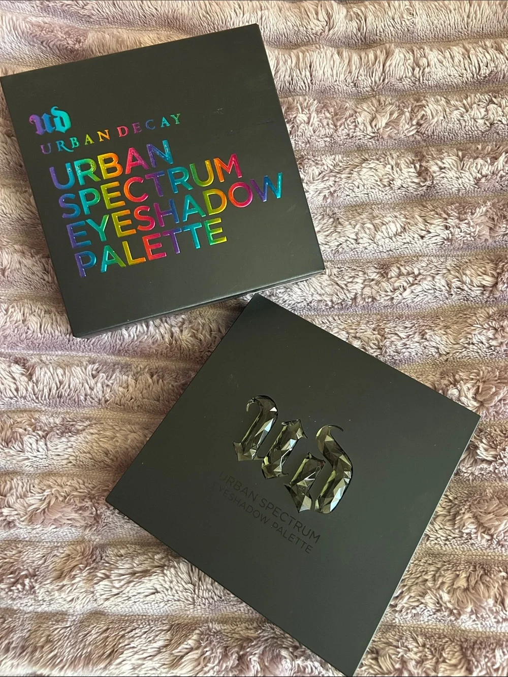 NIB Urban Decay Urban Spectrum Eyeshadow Palette